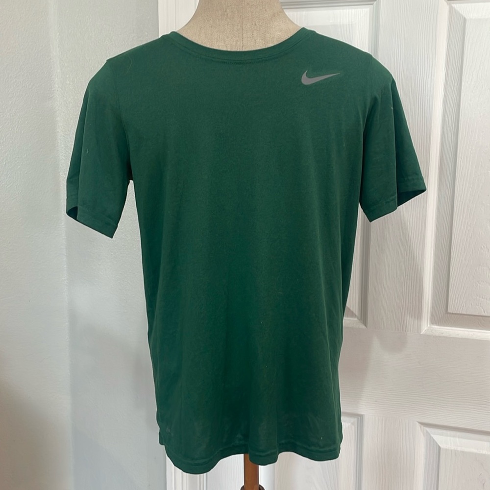 The Nike Tee T-shirt Dri fit performance short sleeve green boys girls size XL